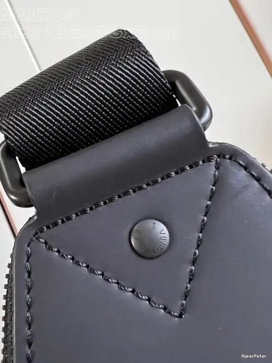 LOUIS Slingbag-16*33*5.7CM VUITTON Avenue 0629